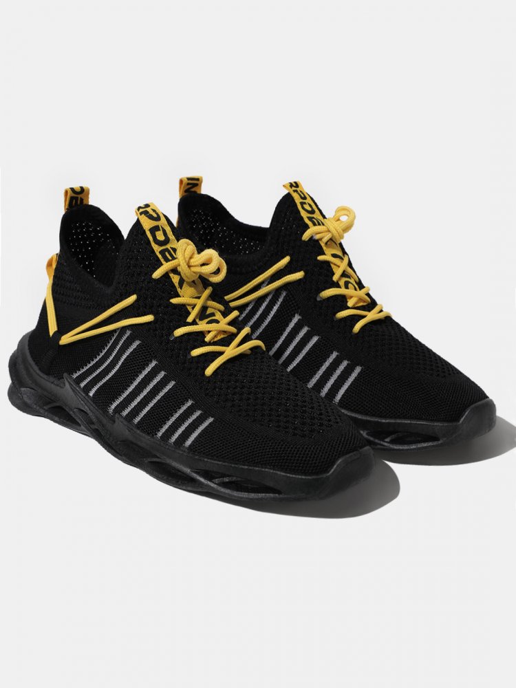 Andhak Black Sneakers